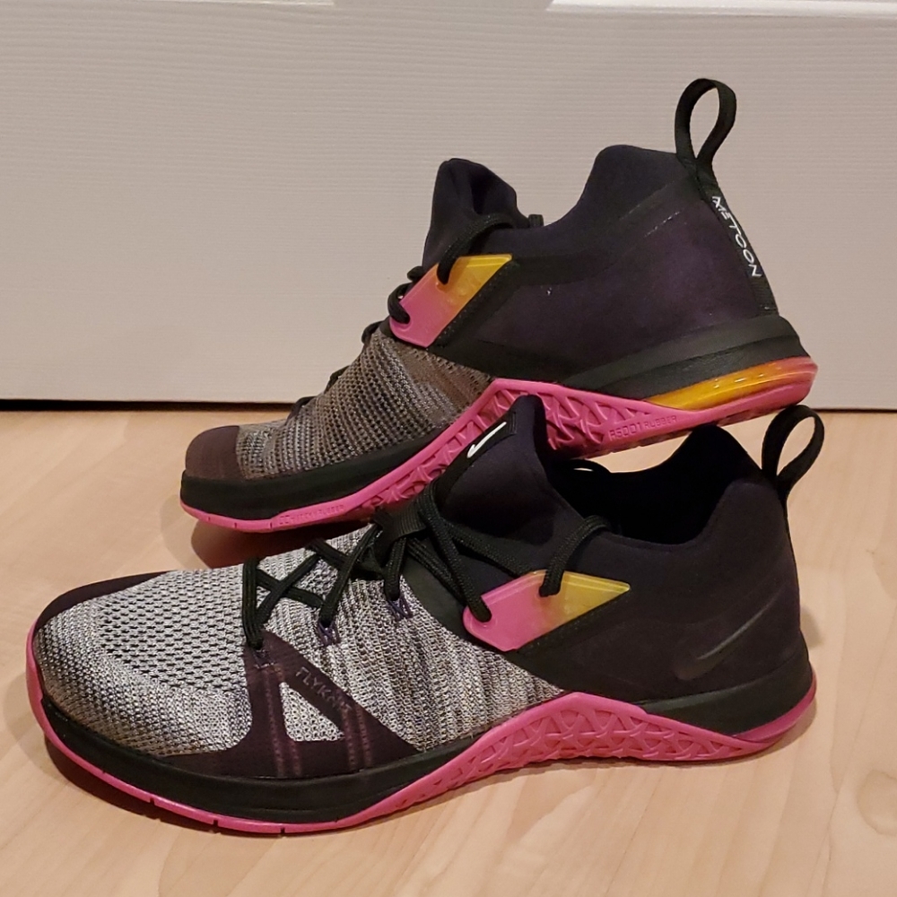 New Womens Nike Size 12 Metcon Flyknit 3 No Box